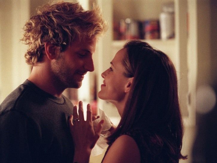 Screenshot di Bradley Cooper (a sinistra) e Jennifer Garner (a sinistra) su Alias