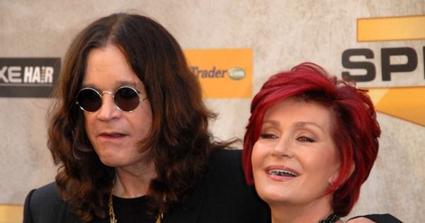 Sharon Osbourne jagab, miks tema ja Ozzy krediitkaardid hiljuti tagasi lükati